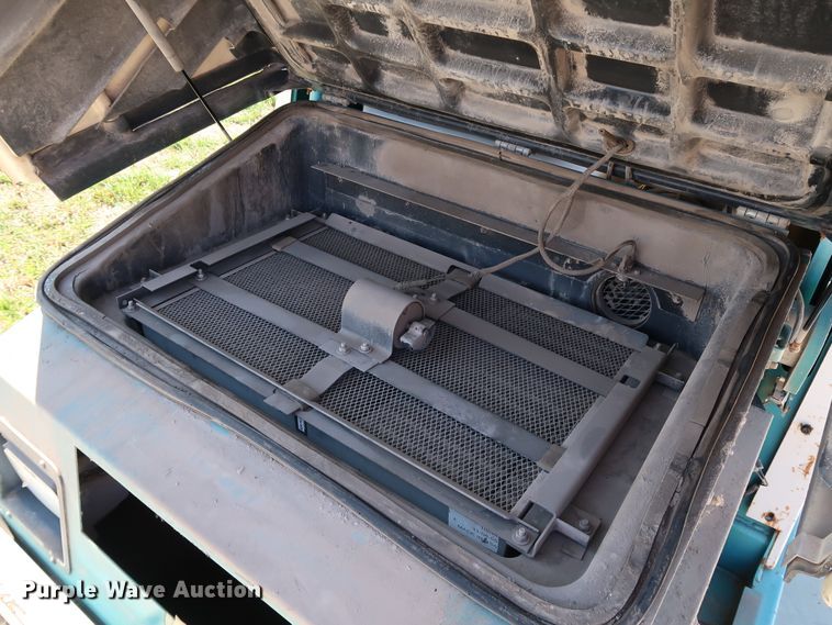 image for item KQ9759 Tennant 8410  sweeper