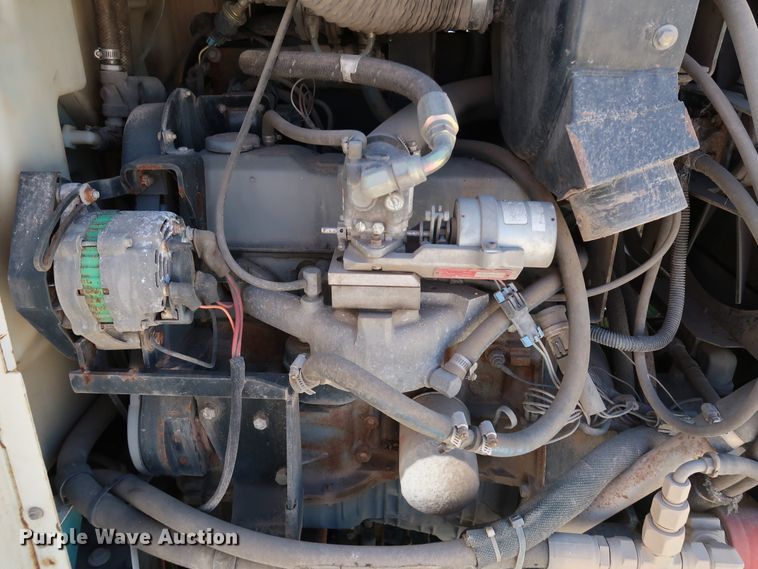 image for item KQ9759 Tennant 8410  sweeper