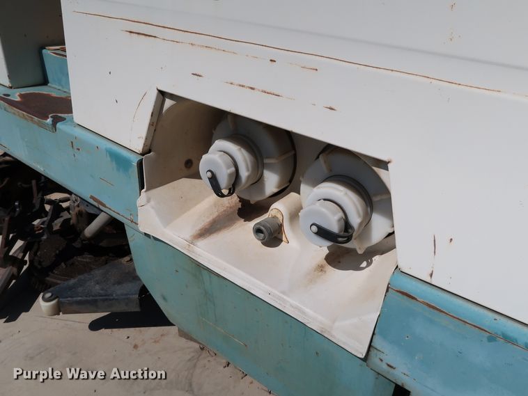 image for item KQ9759 Tennant 8410  sweeper