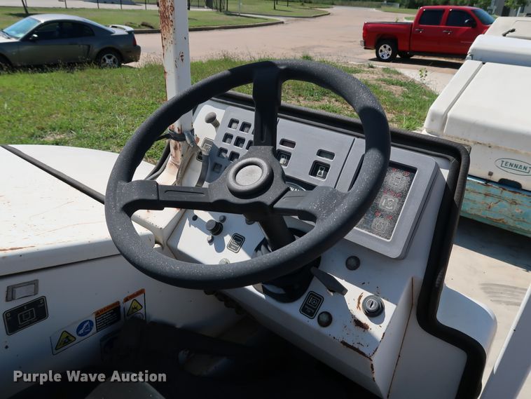 image for item KQ9760 Tennant 7400  sweeper