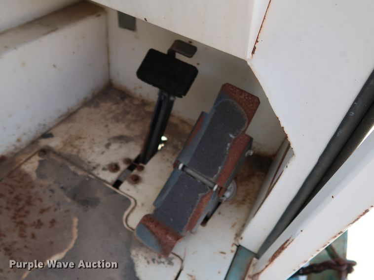 image for item KQ9760 Tennant 7400  sweeper