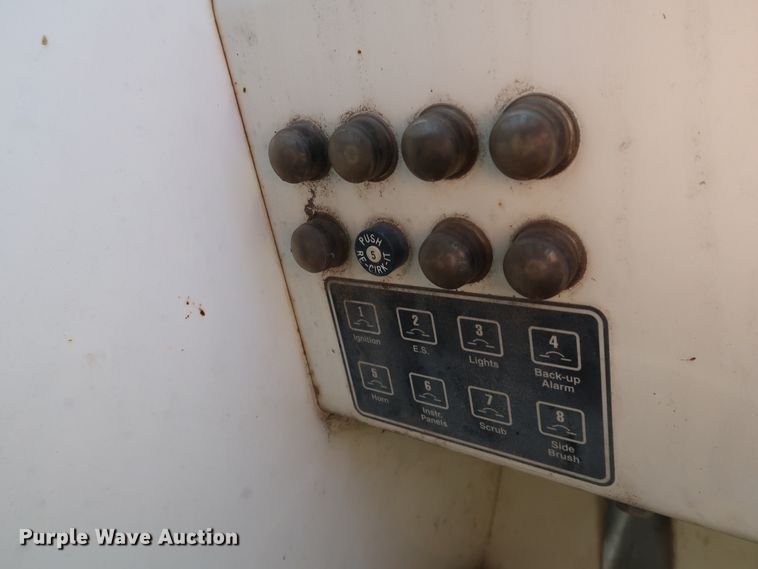 image for item KQ9760 Tennant 7400  sweeper