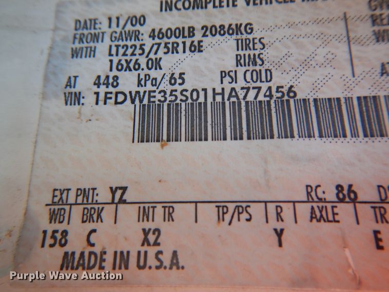 image for item KU9133 2001 Ford E350 Super Duty  shuttle bus