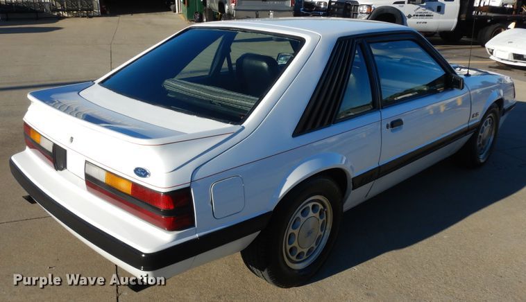 image for item KU9138 1985 Ford Mustang GT
