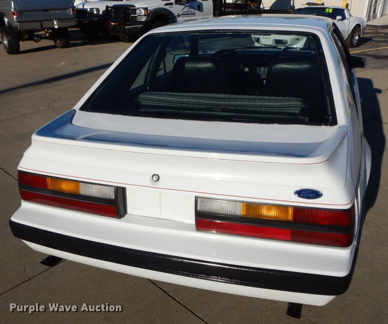 image for item KU9138 1985 Ford Mustang GT