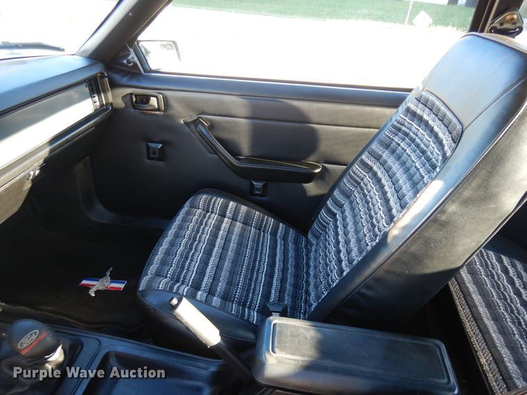 image for item KU9138 1985 Ford Mustang GT