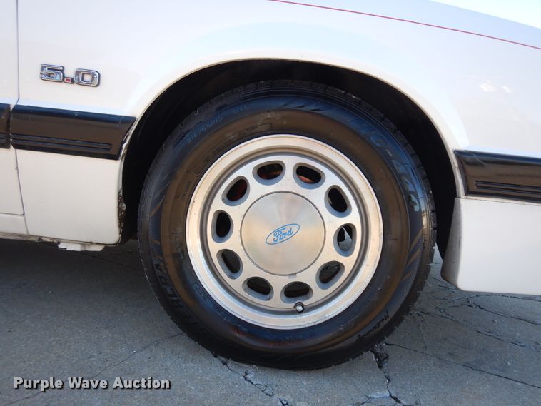 image for item KU9138 1985 Ford Mustang GT