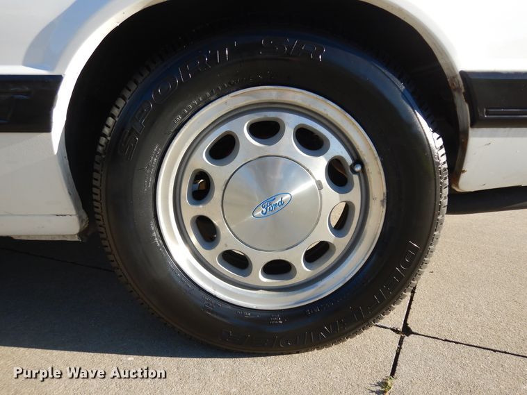 image for item KU9138 1985 Ford Mustang GT