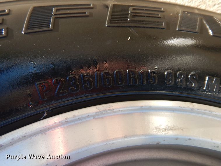 image for item KU9138 1985 Ford Mustang GT