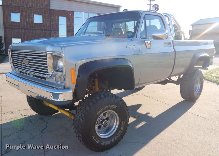 image for item KU9140 1976 Chevrolet K10  pickup truck