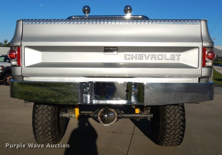 image for item KU9140 1976 Chevrolet K10  pickup truck