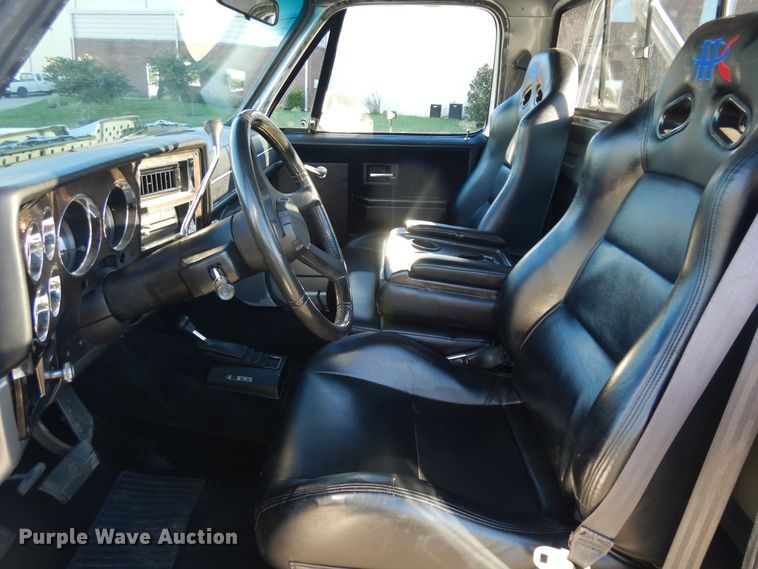 image for item KU9140 1976 Chevrolet K10  pickup truck