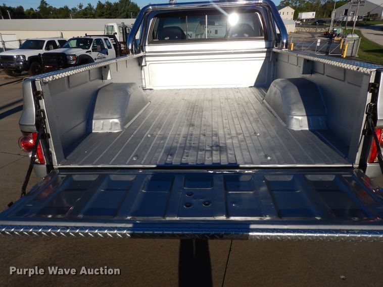 image for item KU9140 1976 Chevrolet K10  pickup truck