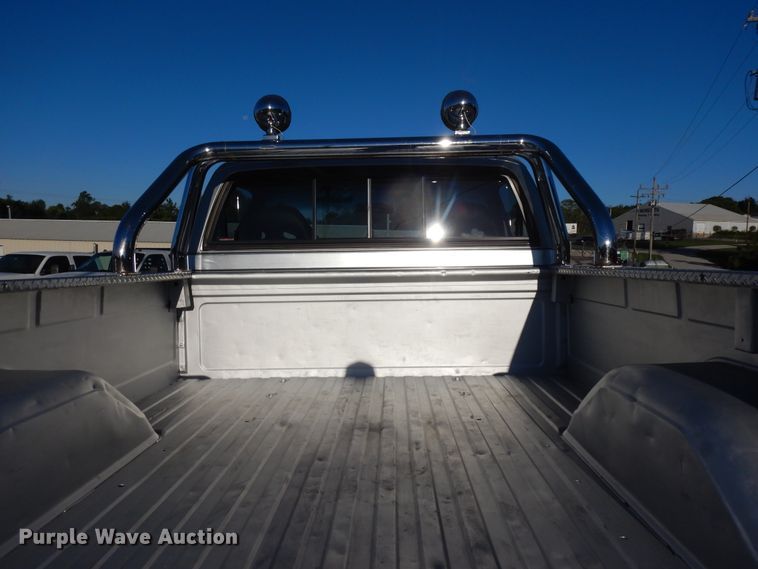 image for item KU9140 1976 Chevrolet K10  pickup truck