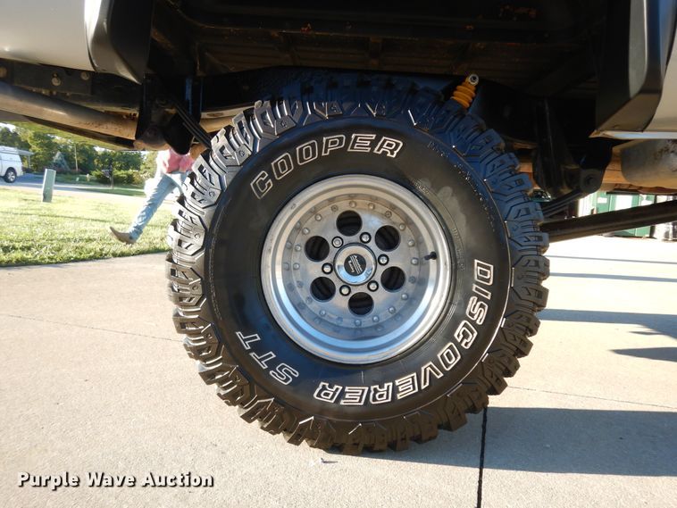 image for item KU9140 1976 Chevrolet K10  pickup truck