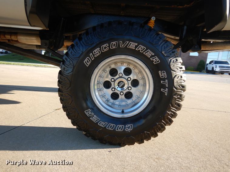 image for item KU9140 1976 Chevrolet K10  pickup truck