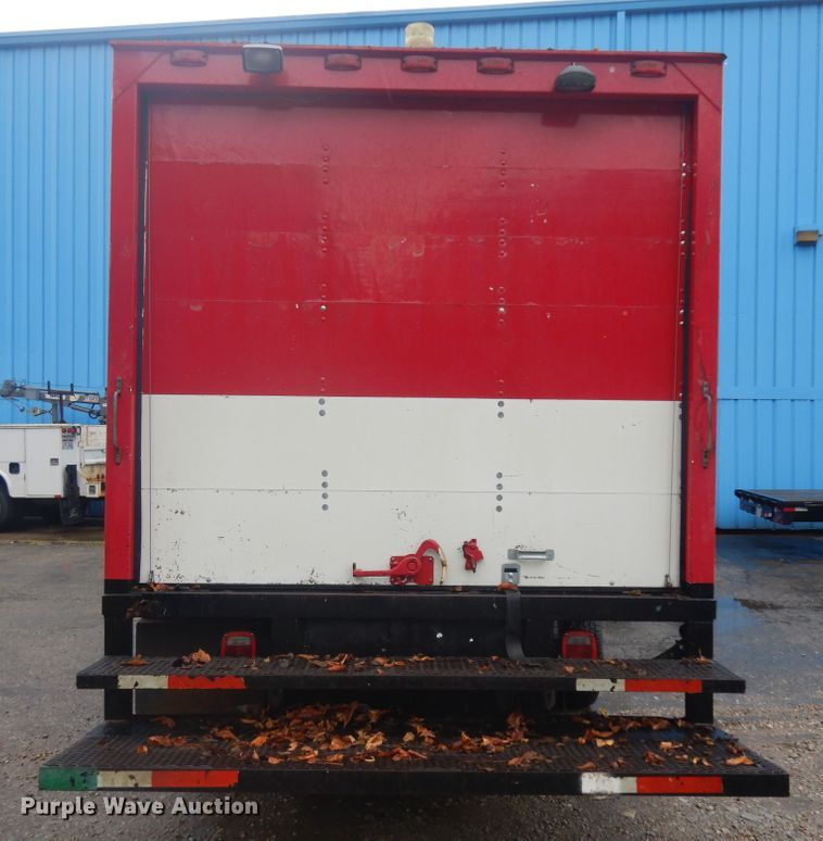 image for item KU9144 2005 Ford E450  box truck