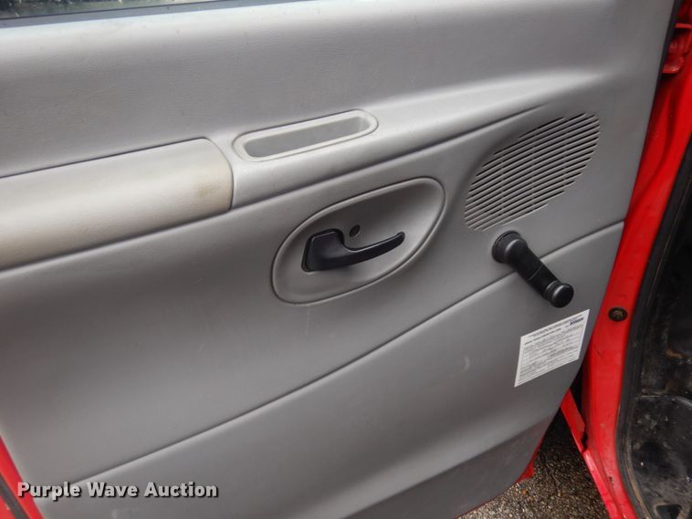 image for item KU9144 2005 Ford E450  box truck