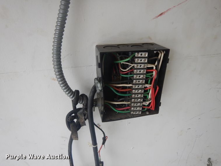 image for item KU9144 2005 Ford E450  box truck