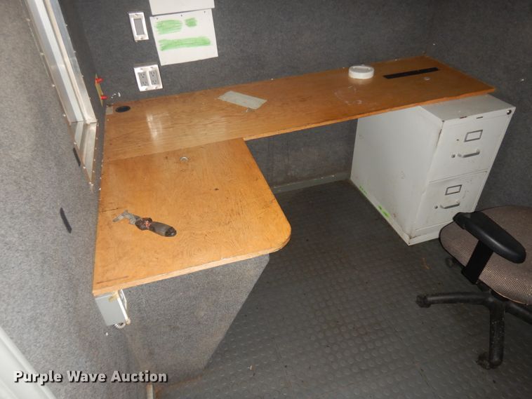 image for item KU9144 2005 Ford E450  box truck