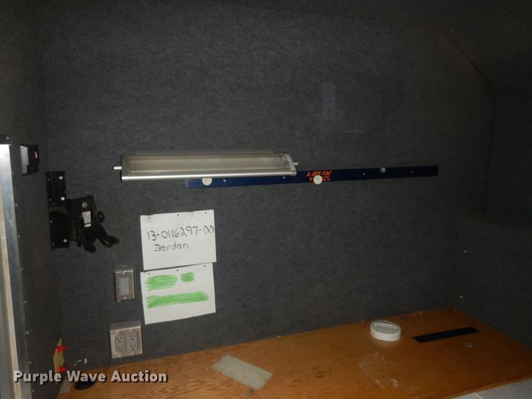 image for item KU9144 2005 Ford E450  box truck