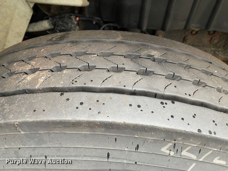 image for item KU9145 2015 International Dura Star 4300  box truck