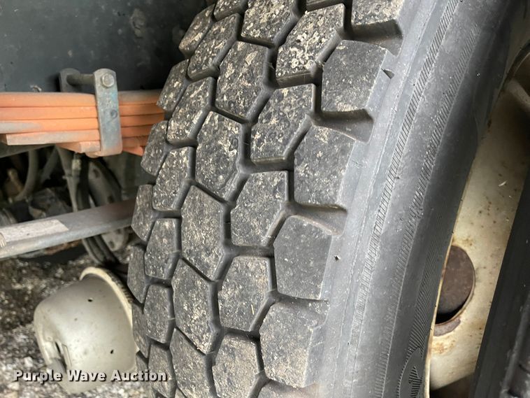 image for item KU9145 2015 International Dura Star 4300  box truck