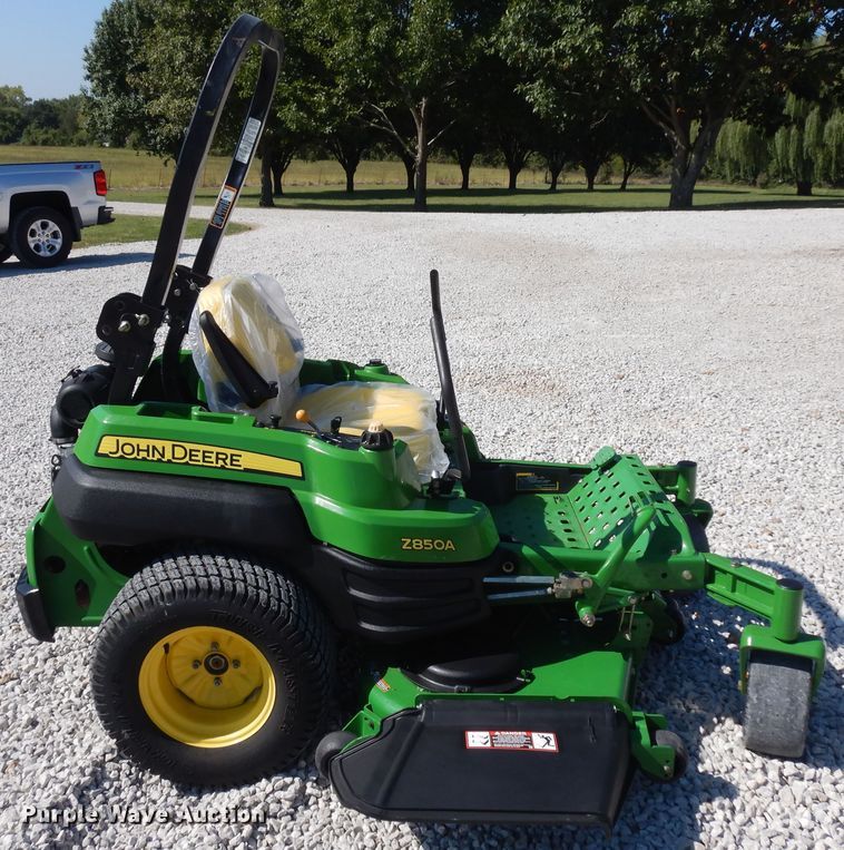 image for item KU9160 2008 John Deere Z850A  ZTR lawn mower