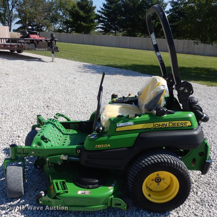 image for item KU9160 2008 John Deere Z850A  ZTR lawn mower
