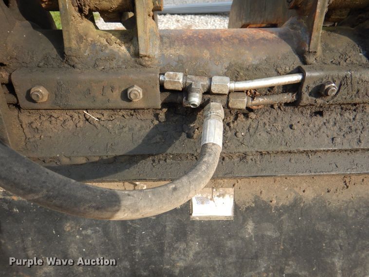 image for item KX9304 Bobcat 65"W skid steer grapple