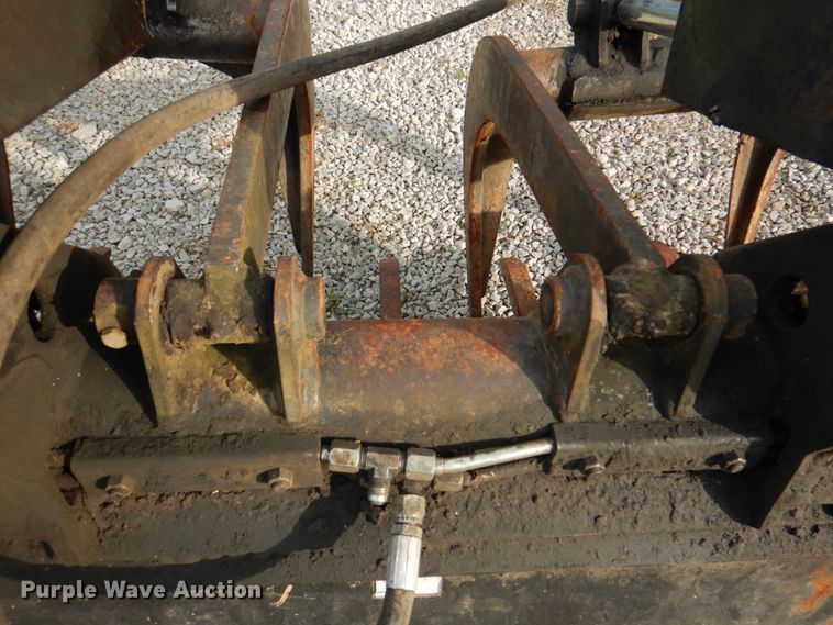 image for item KX9304 Bobcat 65"W skid steer grapple