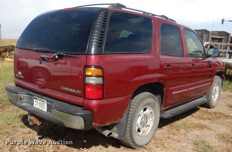 image for item KX9362 2004 Chevrolet Tahoe  SUV