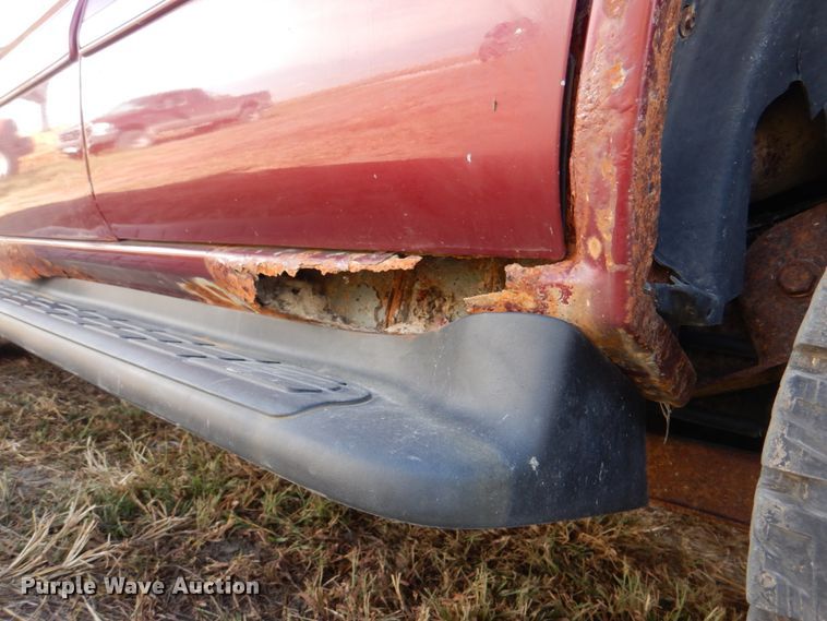 image for item KX9362 2004 Chevrolet Tahoe  SUV