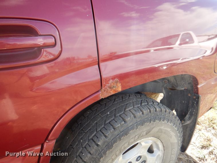 image for item KX9362 2004 Chevrolet Tahoe  SUV