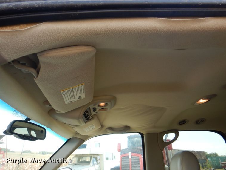 image for item KX9362 2004 Chevrolet Tahoe  SUV