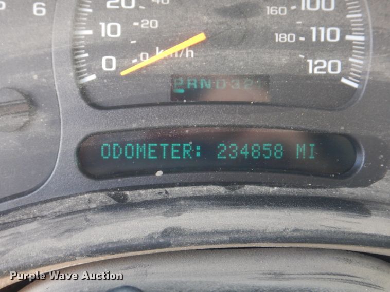 image for item KX9362 2004 Chevrolet Tahoe  SUV