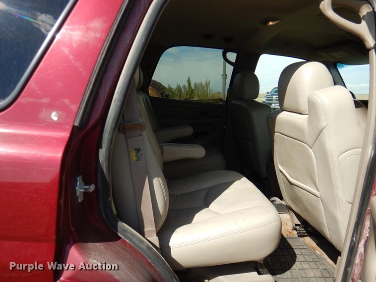 image for item KX9362 2004 Chevrolet Tahoe  SUV