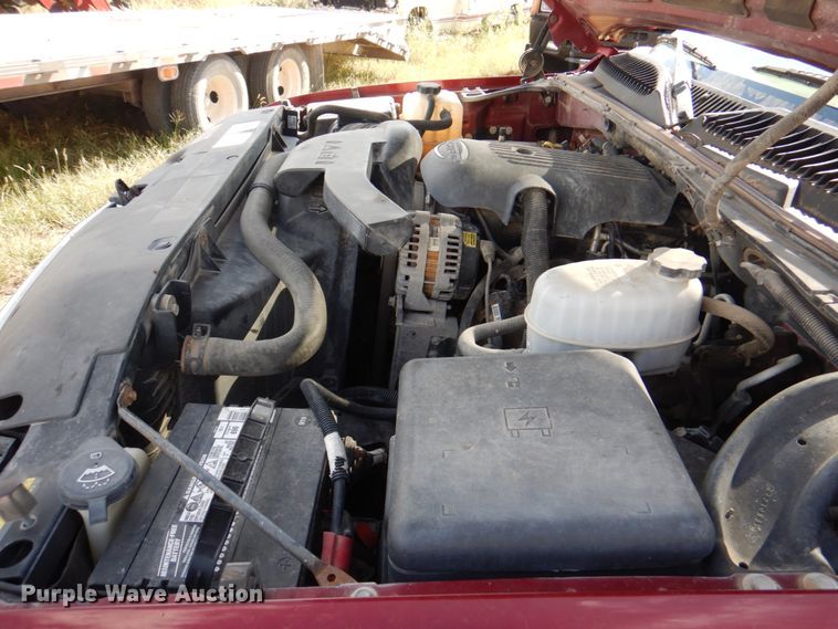 image for item KX9362 2004 Chevrolet Tahoe  SUV