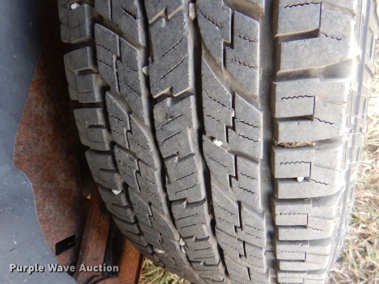 image for item KX9362 2004 Chevrolet Tahoe  SUV