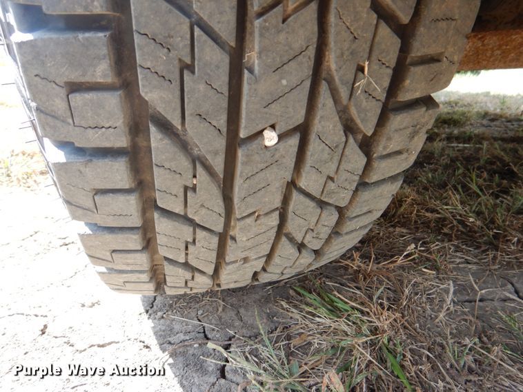 image for item KX9362 2004 Chevrolet Tahoe  SUV