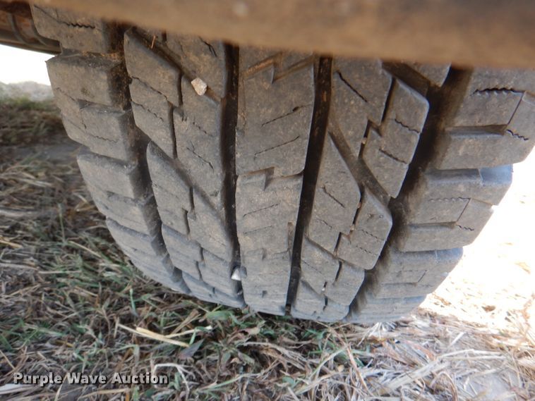 image for item KX9362 2004 Chevrolet Tahoe  SUV