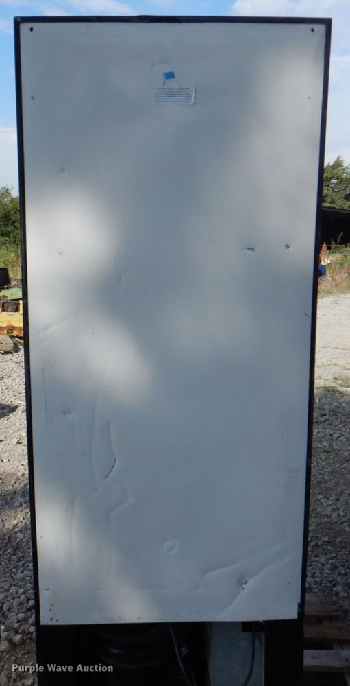 image for item KX9369 Dixie-Narco  vending machine