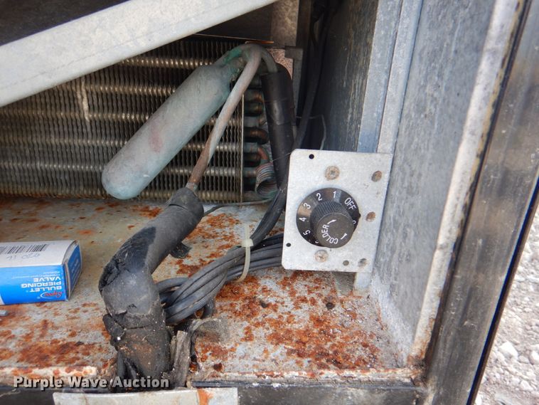 image for item KX9369 Dixie-Narco  vending machine