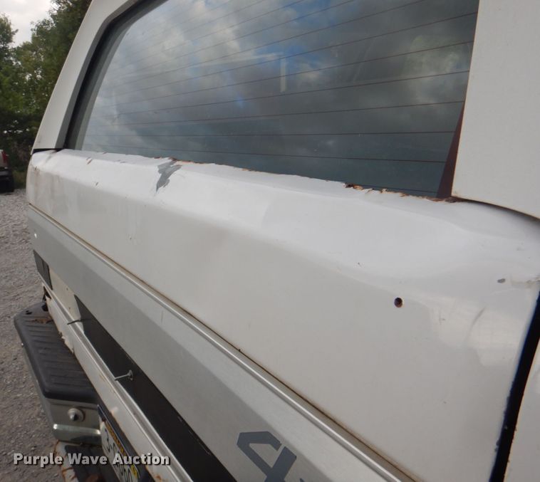 image for item KX9372 1994 Ford Bronco XLT  SUV