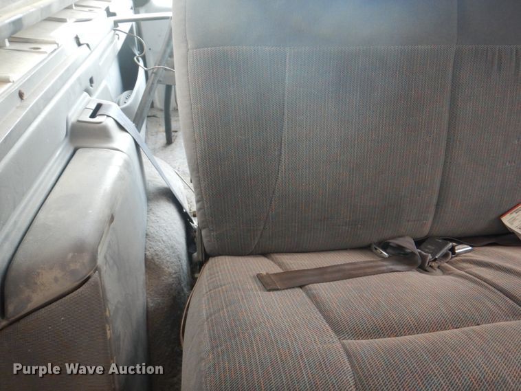 image for item KX9372 1994 Ford Bronco XLT  SUV