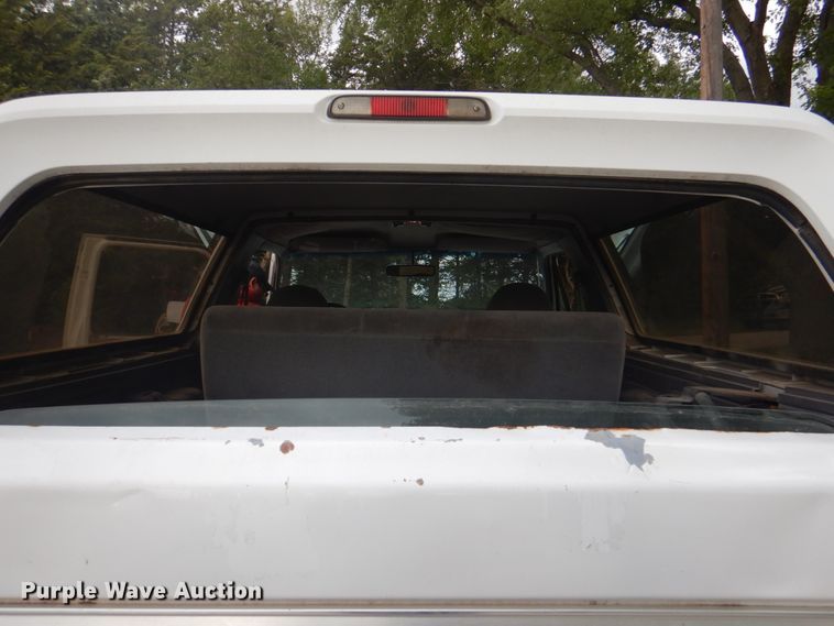 image for item KX9372 1994 Ford Bronco XLT  SUV