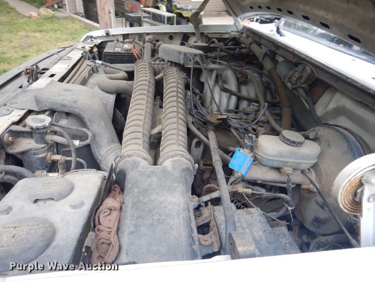 image for item KX9372 1994 Ford Bronco XLT  SUV