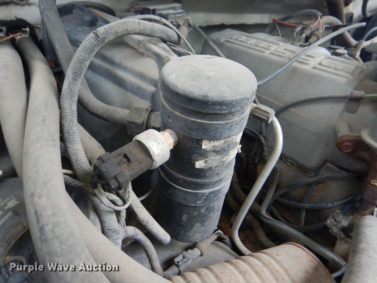 image for item KX9372 1994 Ford Bronco XLT  SUV