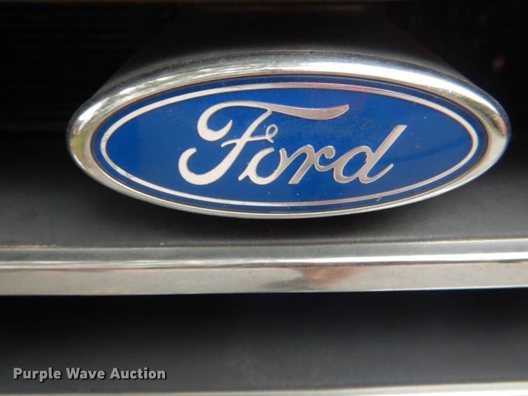 image for item KX9372 1994 Ford Bronco XLT  SUV