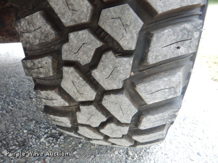 image for item KX9372 1994 Ford Bronco XLT  SUV